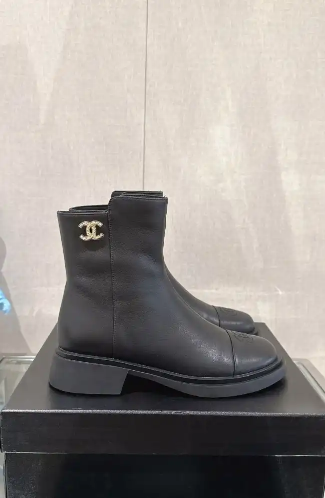 hype Chanel Boots