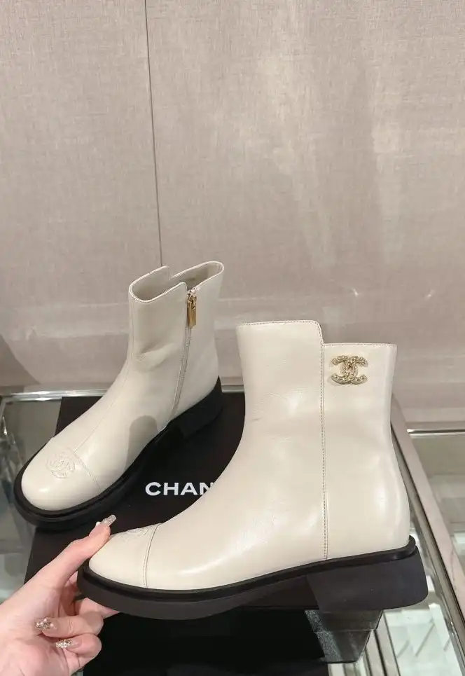 hype Chanel Boots