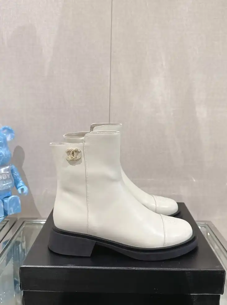 hype Chanel Boots