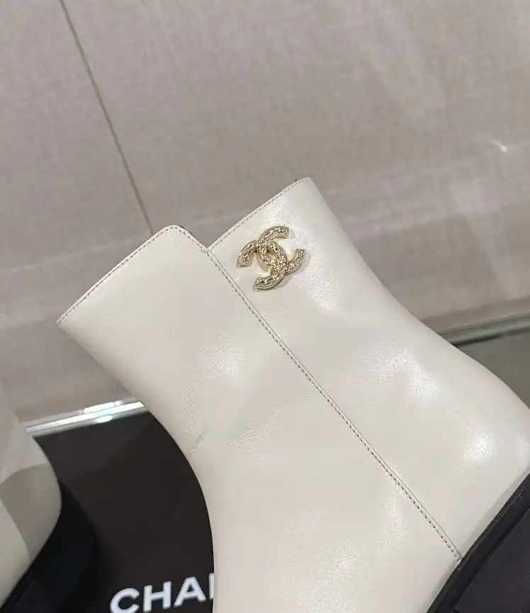 hype Chanel Boots