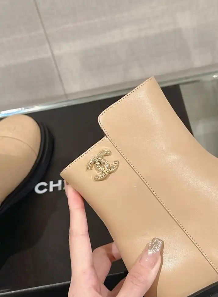 hype Chanel Boots