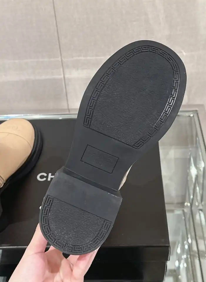 hype Chanel Boots