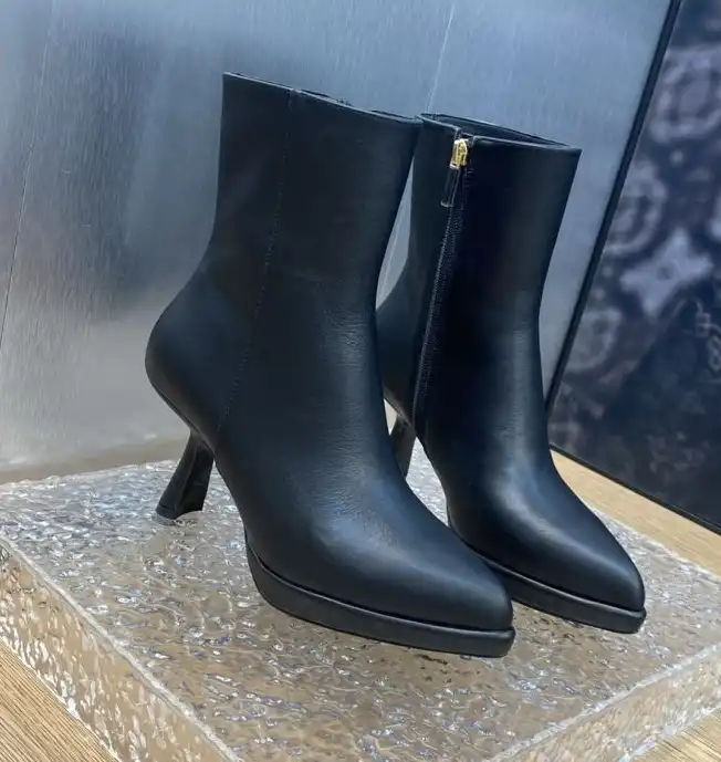 hype Christian Dior Boots