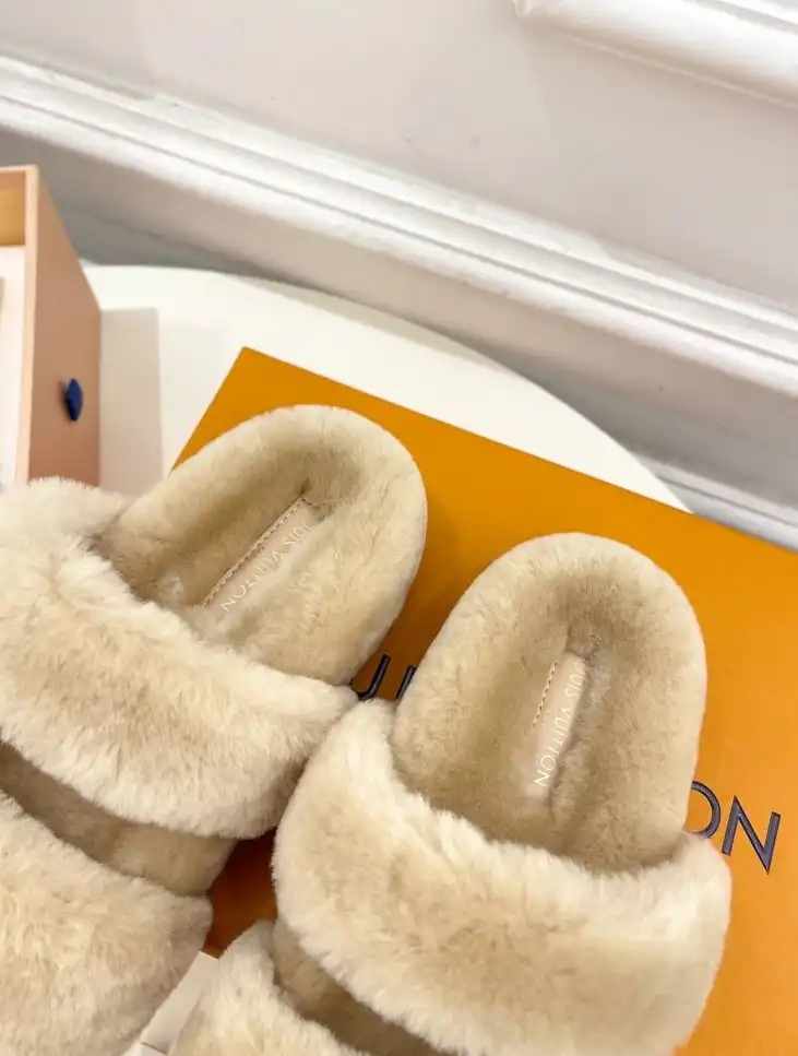 hype LV Slippers