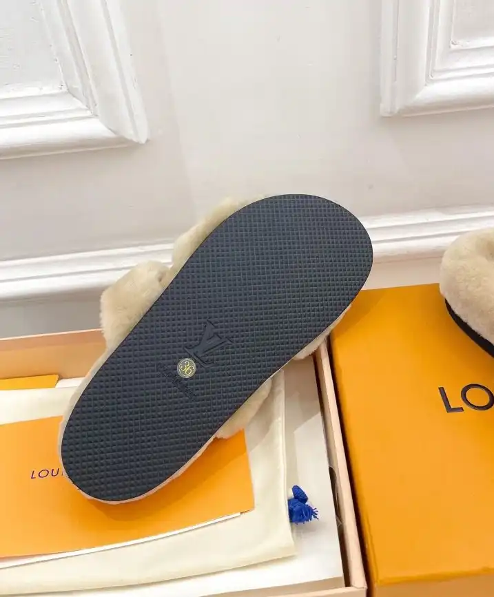 hype LV Slippers