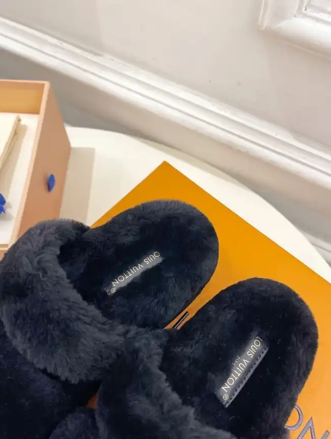 hype LV Slippers