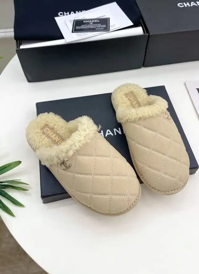 hype Chanel Slippers