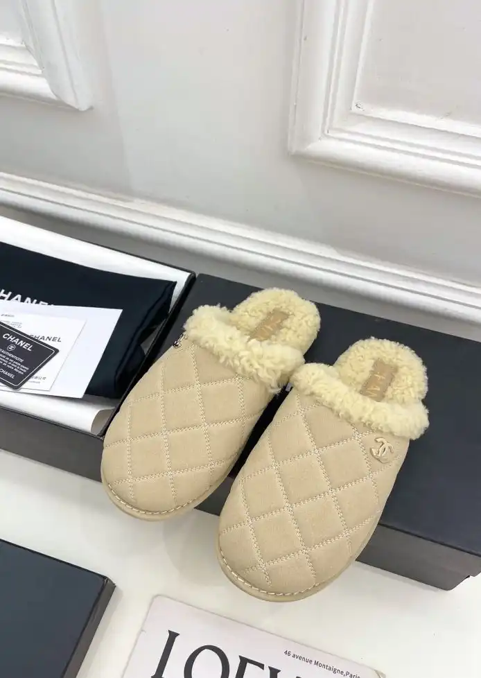 hype Chanel Slippers