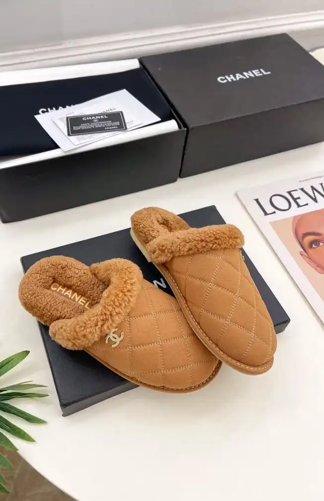 hype Chanel Slippers