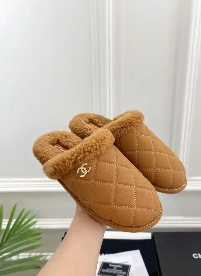 hype Chanel Slippers