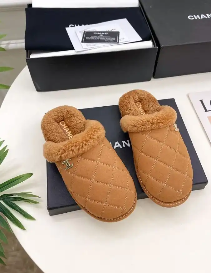 hype Chanel Slippers