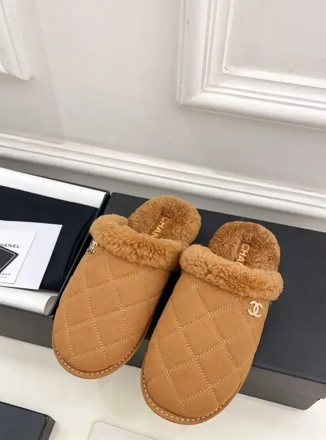 hype Chanel Slippers