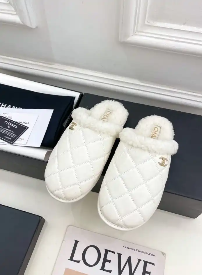 hype Chanel Slippers