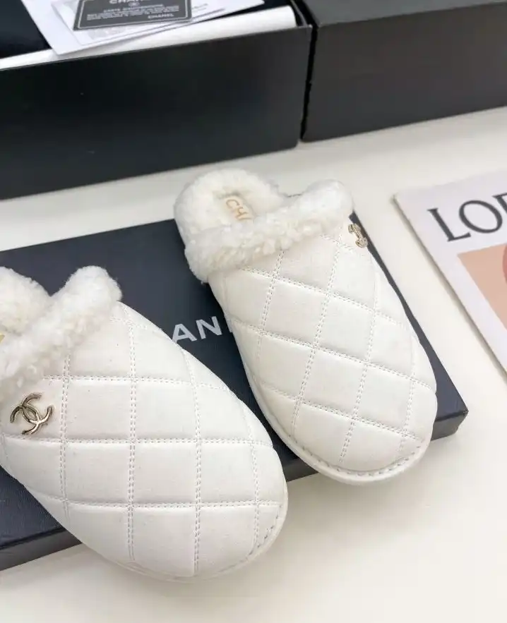 hype Chanel Slippers