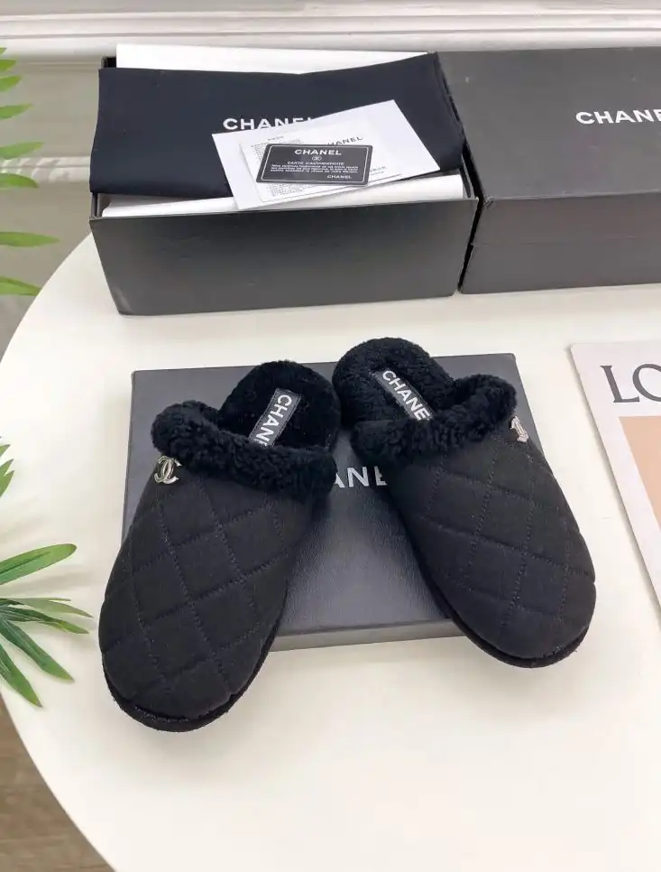 hype Chanel Slippers