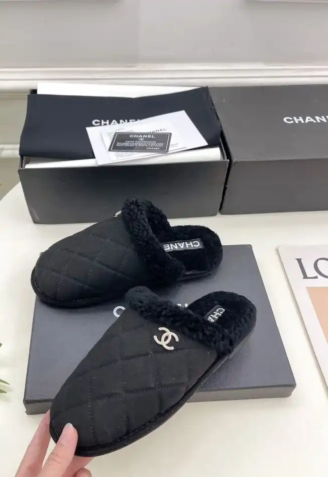 hype Chanel Slippers