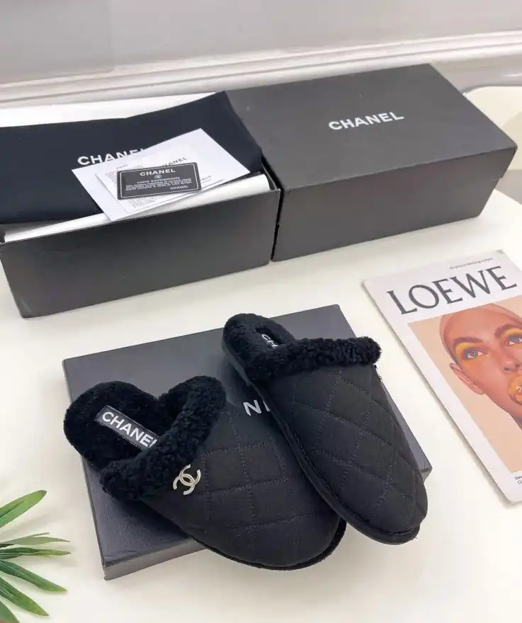 hype Chanel Slippers