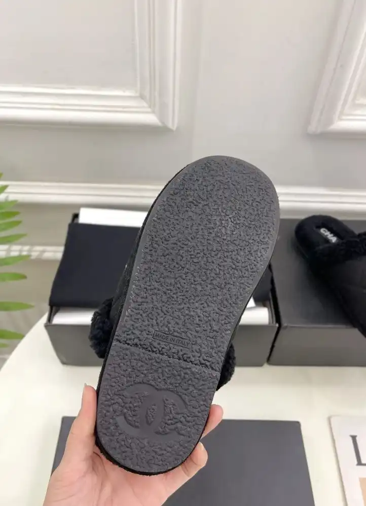 hype Chanel Slippers