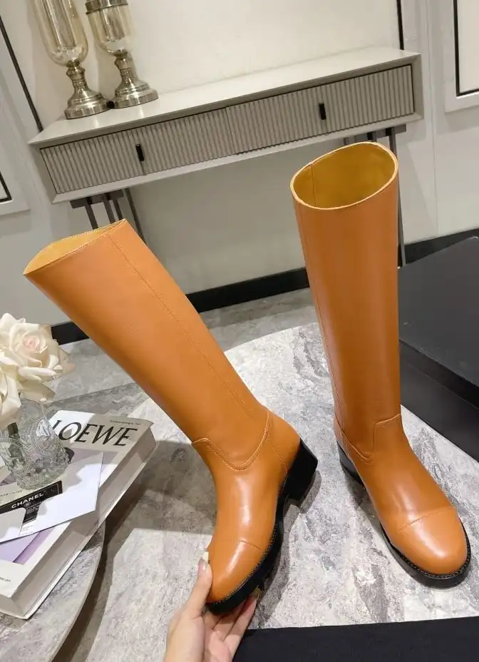 hype Chanel Boots