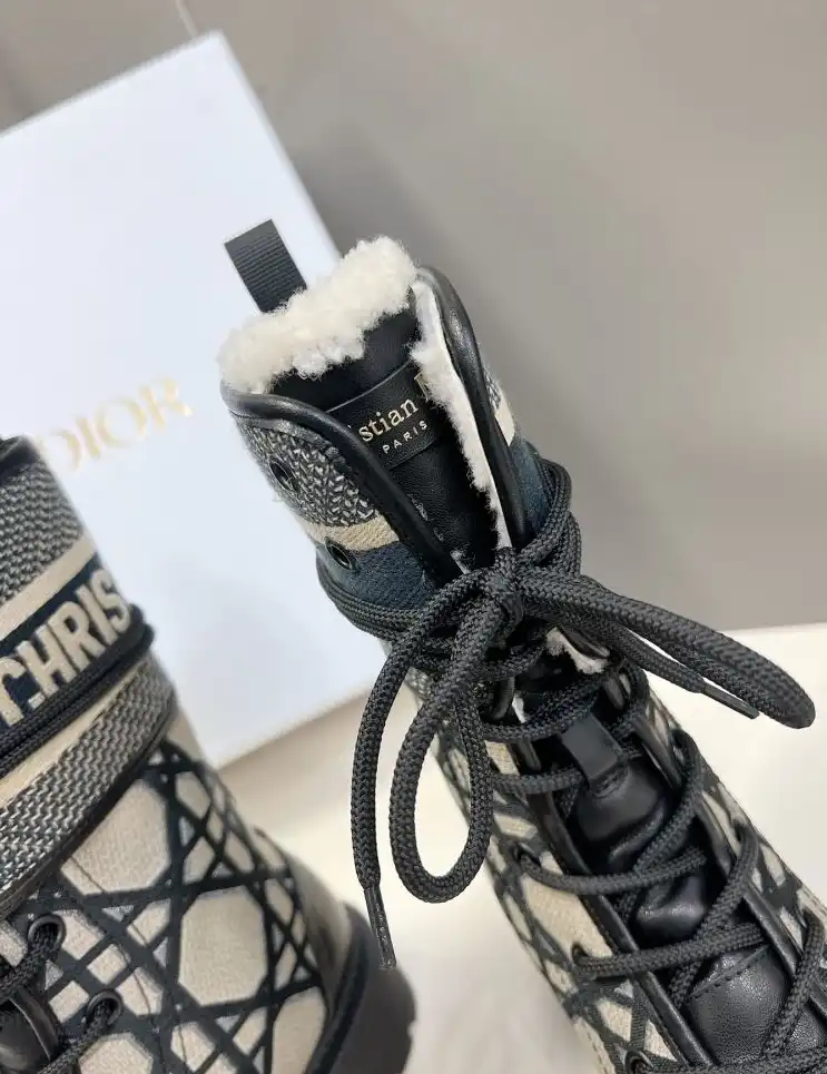 hype Christian Dior Boots