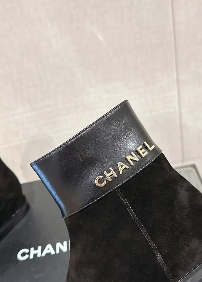 hype Chanel Boots