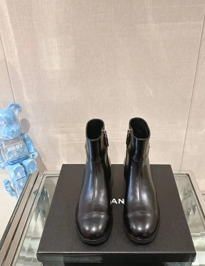 hype Chanel Boots