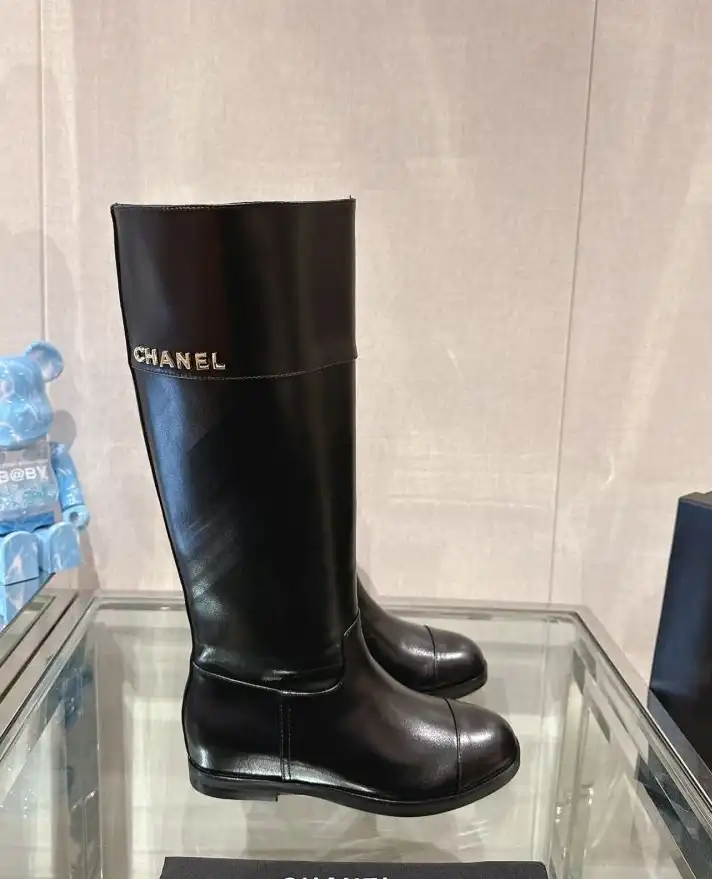 hype Chanel Boots