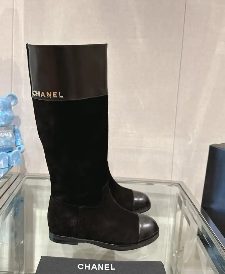 hype Chanel Boots