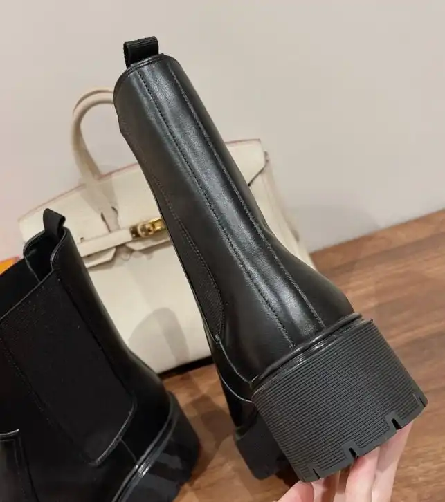 hype Hermes Boots