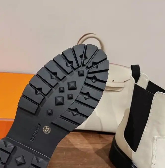 hype Hermes Boots