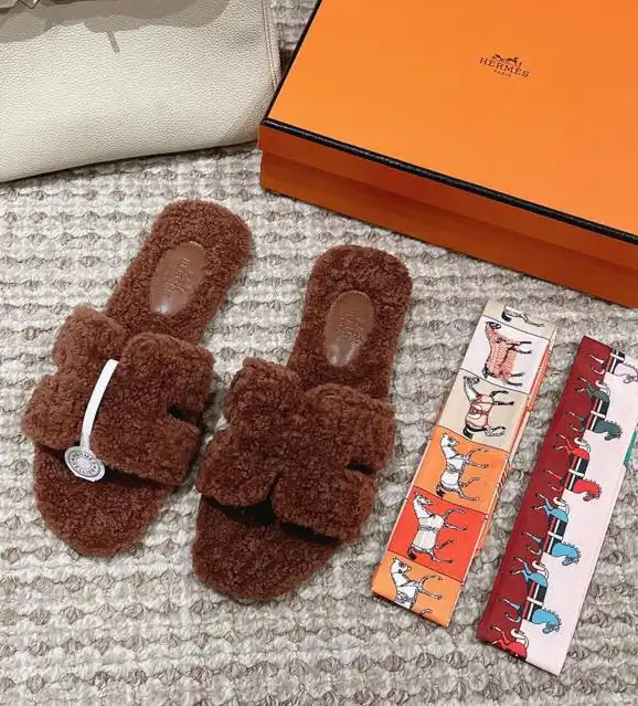 hype Hermes Slippers