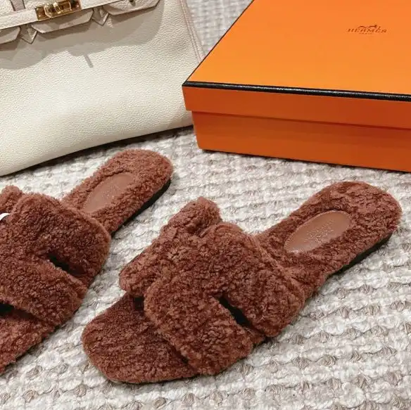 hype Hermes Slippers