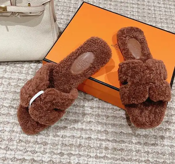 hype Hermes Slippers