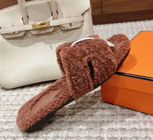 hype Hermes Slippers