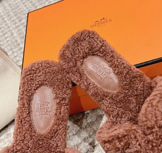 hype Hermes Slippers