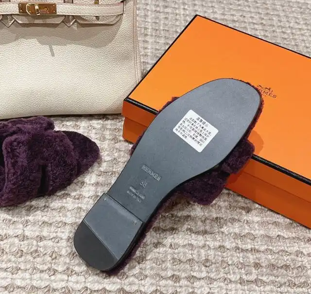 hype Hermes Slippers