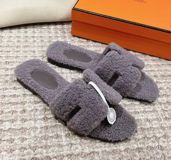 hype Hermes Slippers