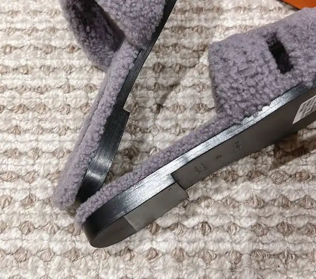 hype Hermes Slippers