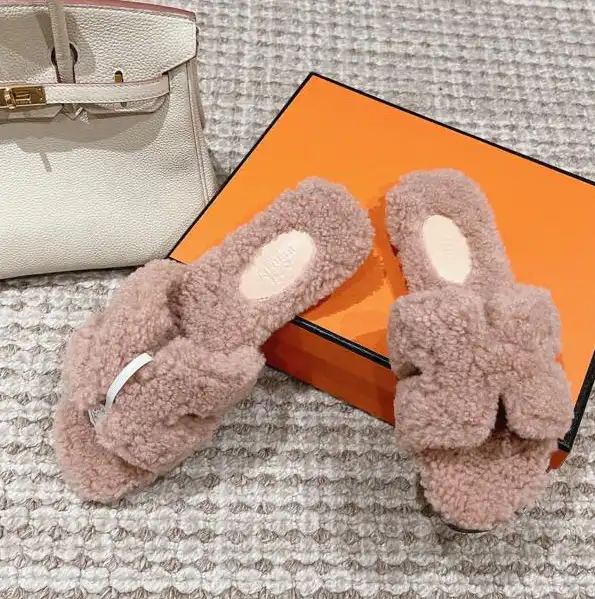 hype Hermes Slippers