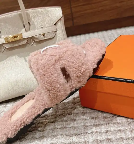 hype Hermes Slippers