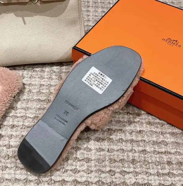 hype Hermes Slippers