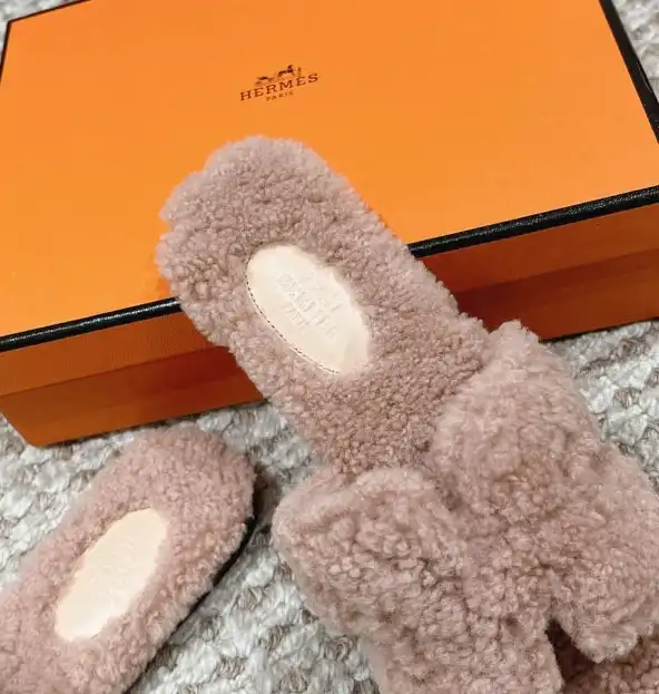 hype Hermes Slippers