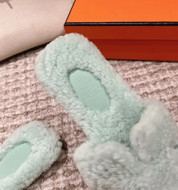 hype Hermes Slippers