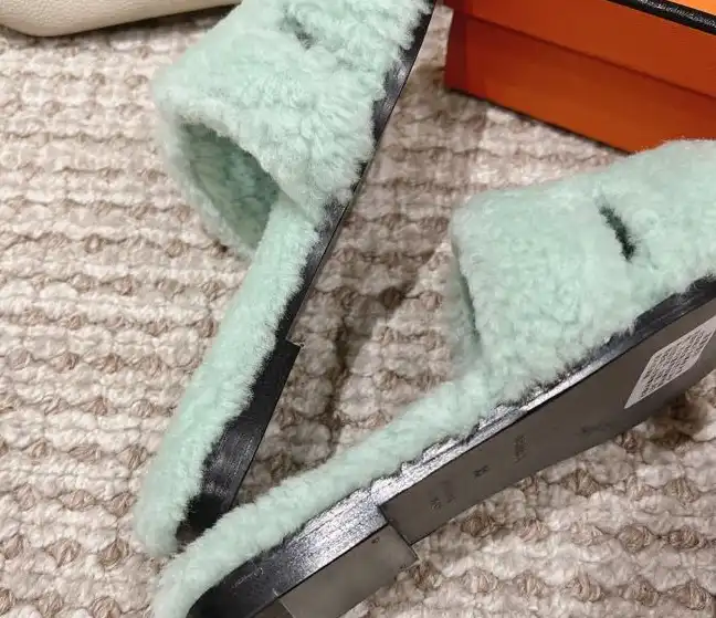 hype Hermes Slippers