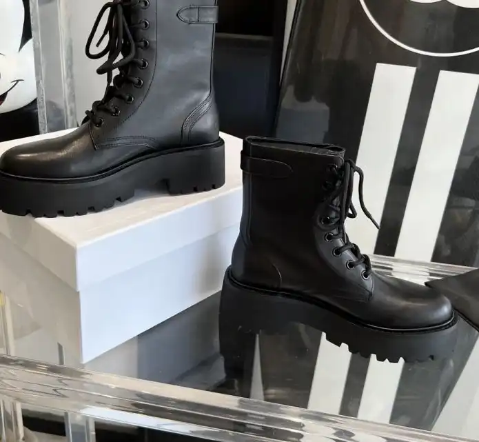 hype Celine Boots