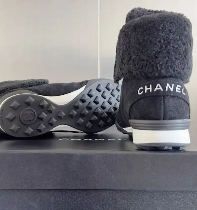 hype Chanel Sneakers