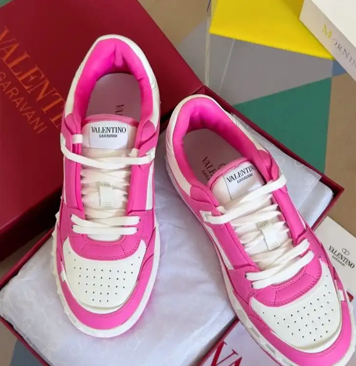 hype Valentino Sneakers