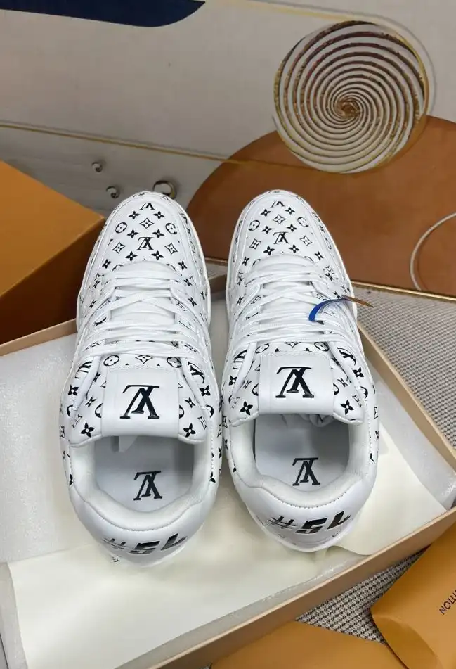 hype Louis Vuitton Sneakers