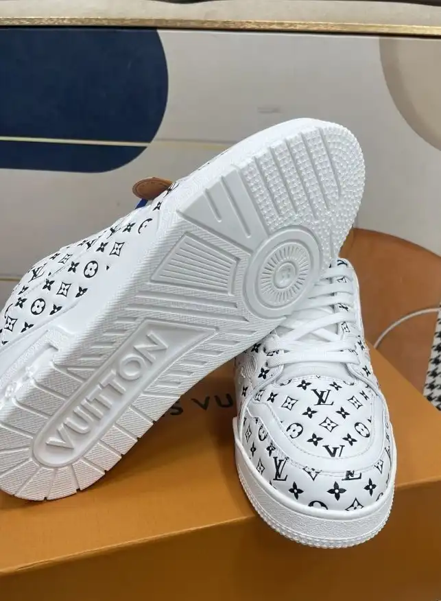 hype Louis Vuitton Sneakers