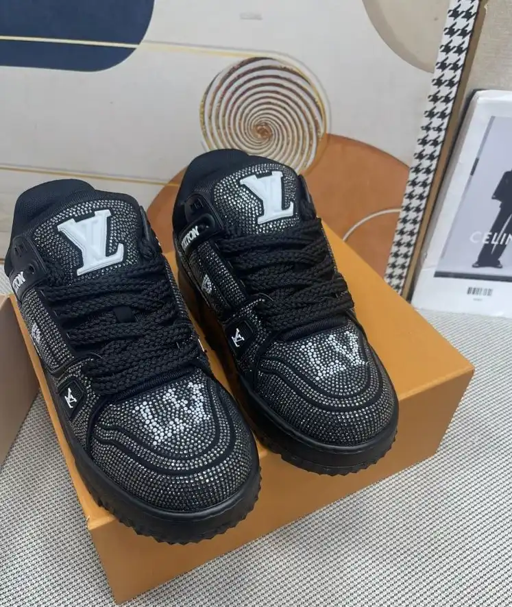 hype Louis Vuitton Sneakers